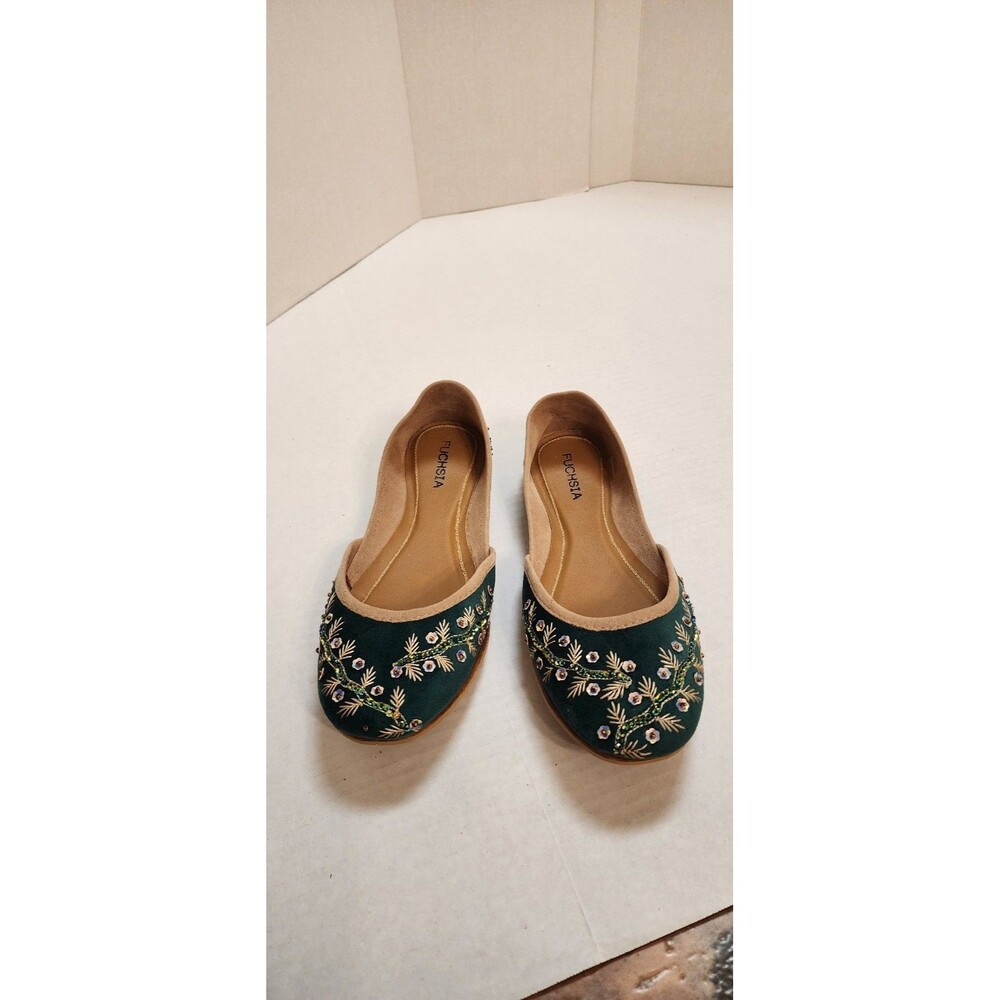 Green and tan embroidered beaded ballet flats handmade size 10/11 Read